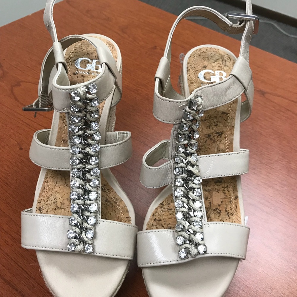 Gianni Bini nude wedges with rhinestones as 7.5